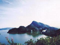 新县香山湖