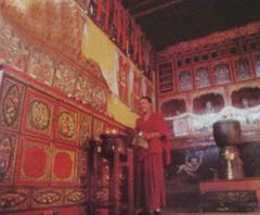 西藏聂当度母殿和聂当大佛