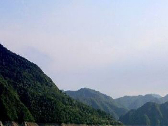 龙山湖