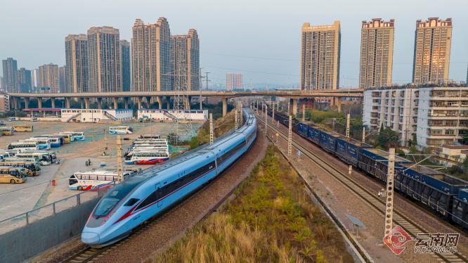 铁路部门将执行二季度新运行图 昆明至香港高铁恢复开行