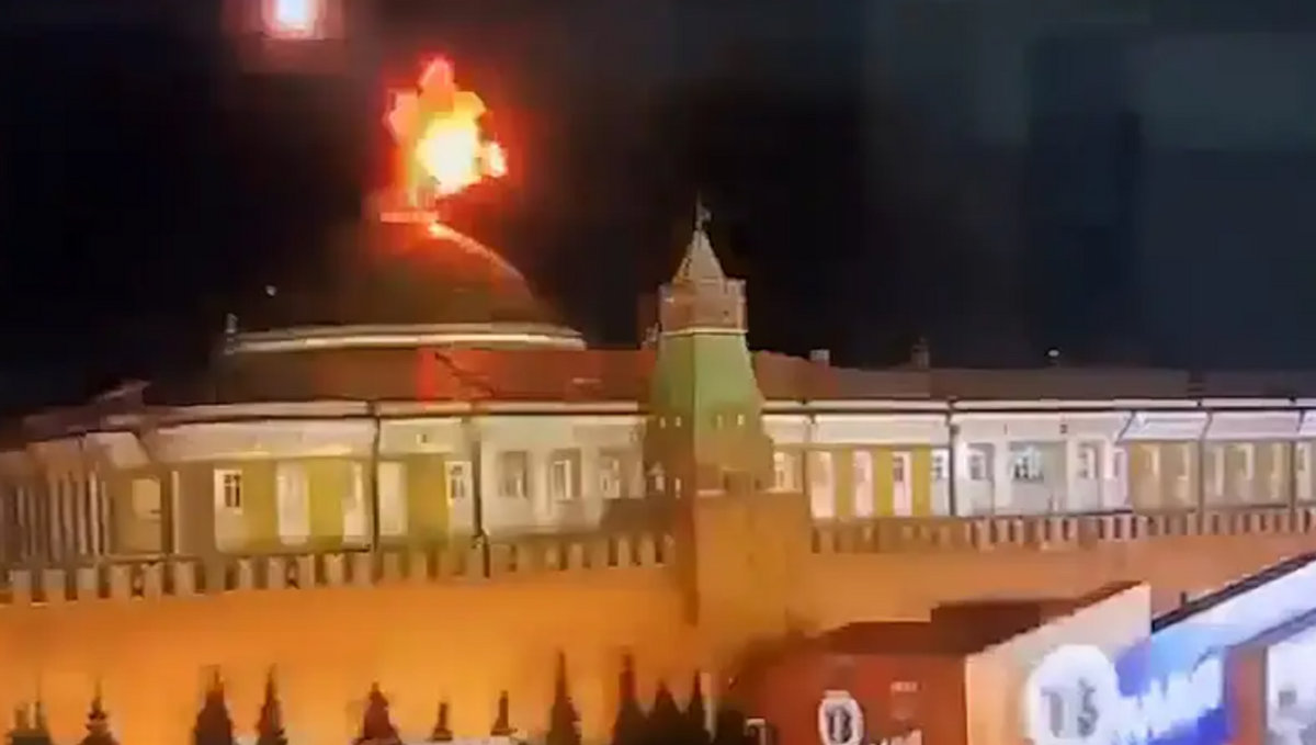 克里姆林宫遭无人机突袭，屋顶爆出大火球，俄:普京毫发无损