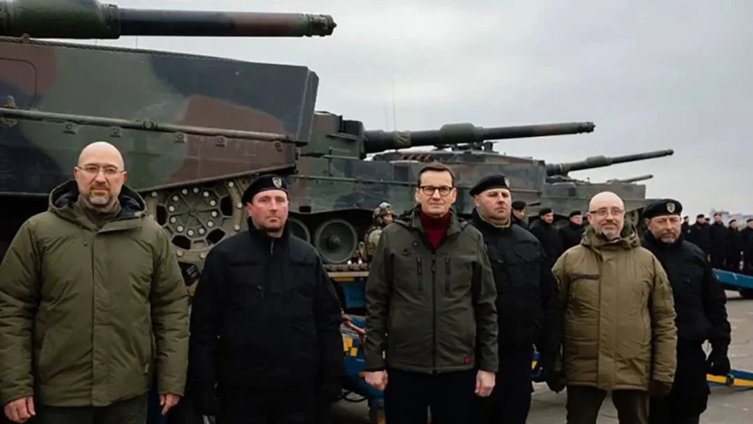 “美国坦克就是儿童车”，卡德罗夫亲自坐镇T-72：开着它杀入基辅