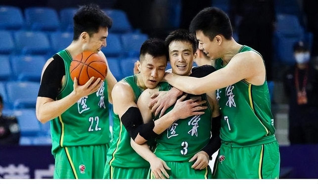 中国男篮12人名单引热议！曝辽篮三剑客有望入选，广东或仅1人