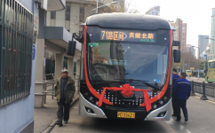 上海71路中运量区间公交车路线