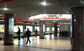 北京24座地铁站31日起低峰票价5折优惠