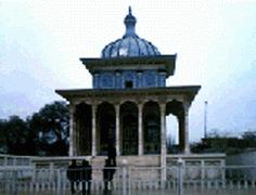 阿曼尼沙汗纪念陵